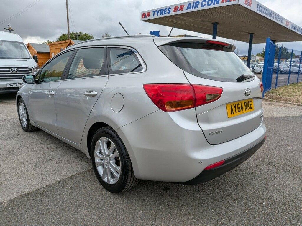 Kia Ceed Estate 1.6 Crdi Ecodynamics 2 2014 AY64RKE Silver #3