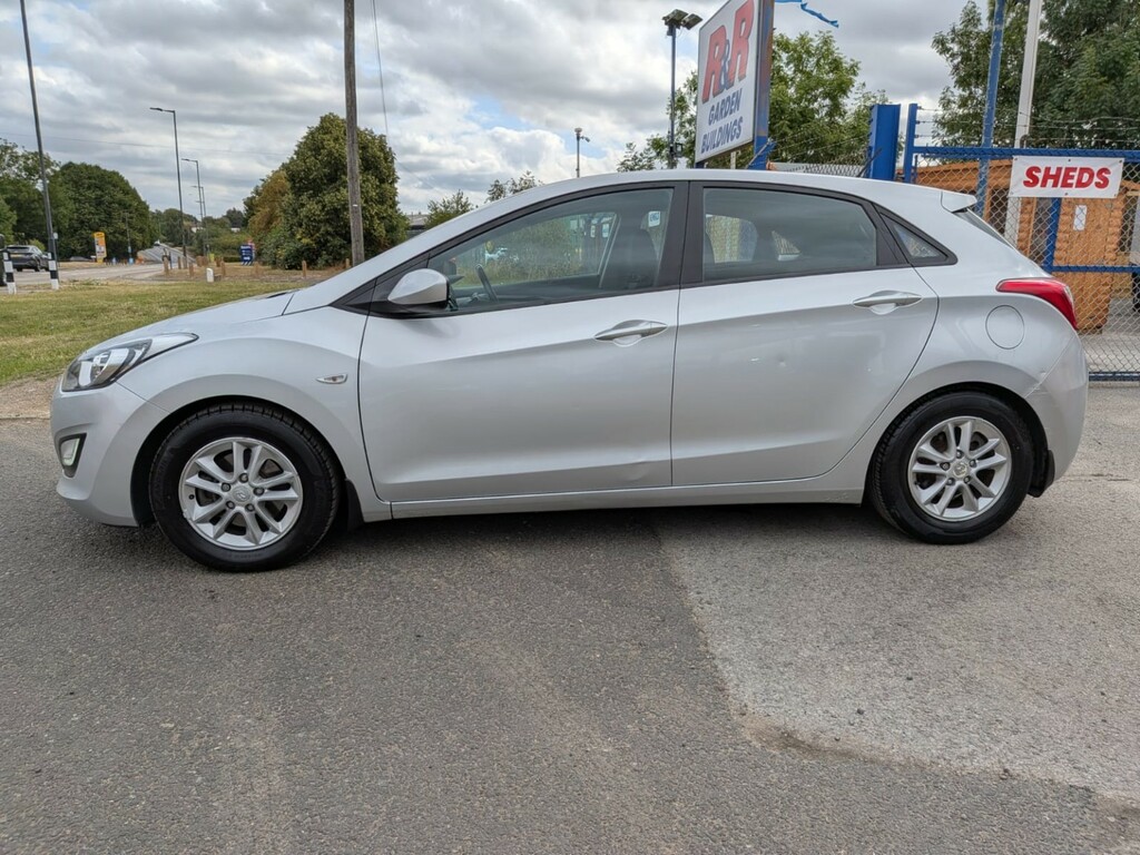 Hyundai I30 Hatchback 1.6 Crdi Blue Drive Active 2013 EA63BHV Silver #6
