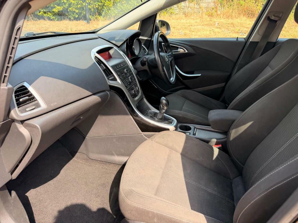 Vauxhall Astra Hatchback 1.6 16V Se Euro 5 201262 Silver #12