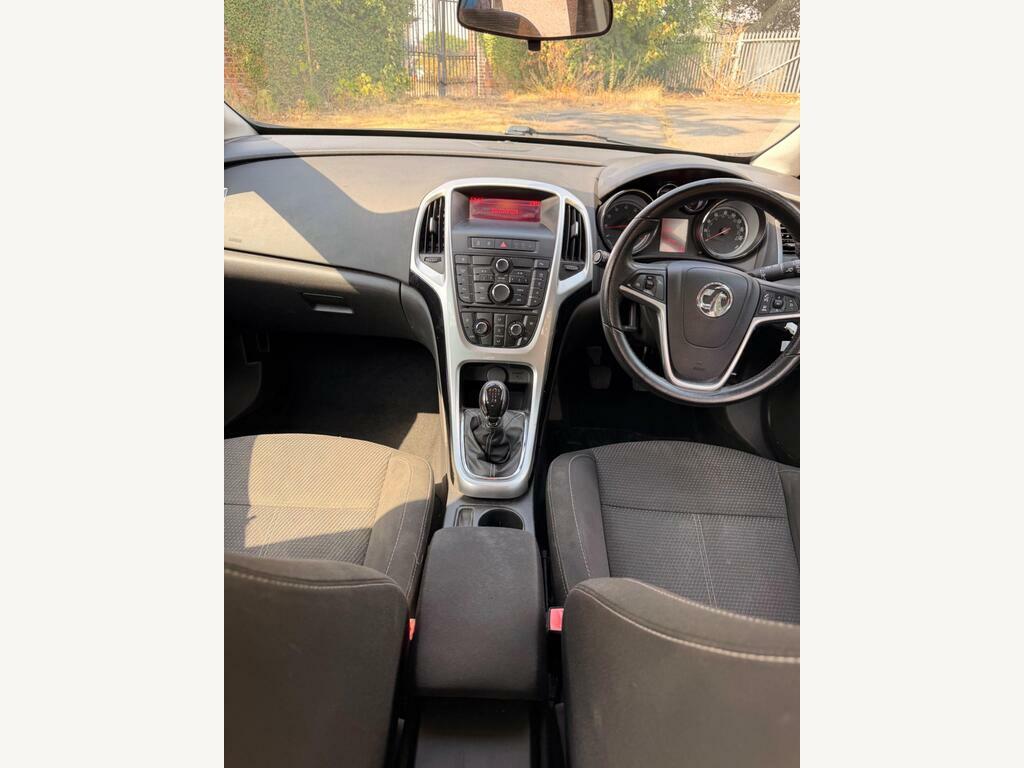 Vauxhall Astra Hatchback 1.6 16V Se Euro 5 201262 Silver #31