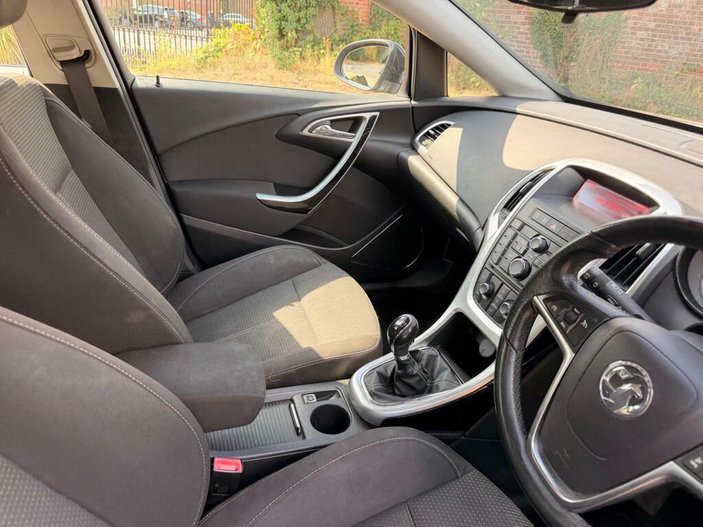 Vauxhall Astra Hatchback 1.6 16V Se Euro 5 201262 Silver #33