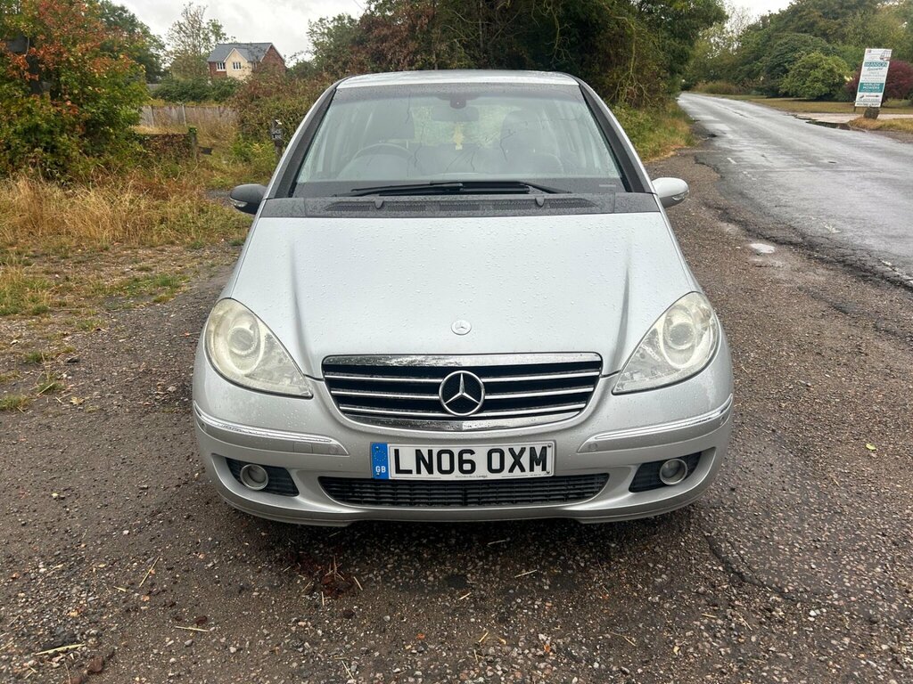 Mercedes-Benz A Class 2.0 A180 Cdi Avantgarde Se Cvt Silver #3