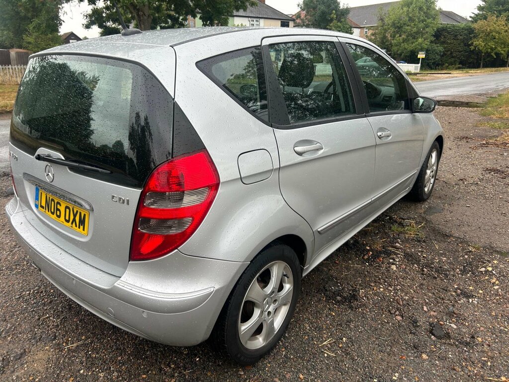 Mercedes-Benz A Class 2.0 A180 Cdi Avantgarde Se Cvt Silver #6