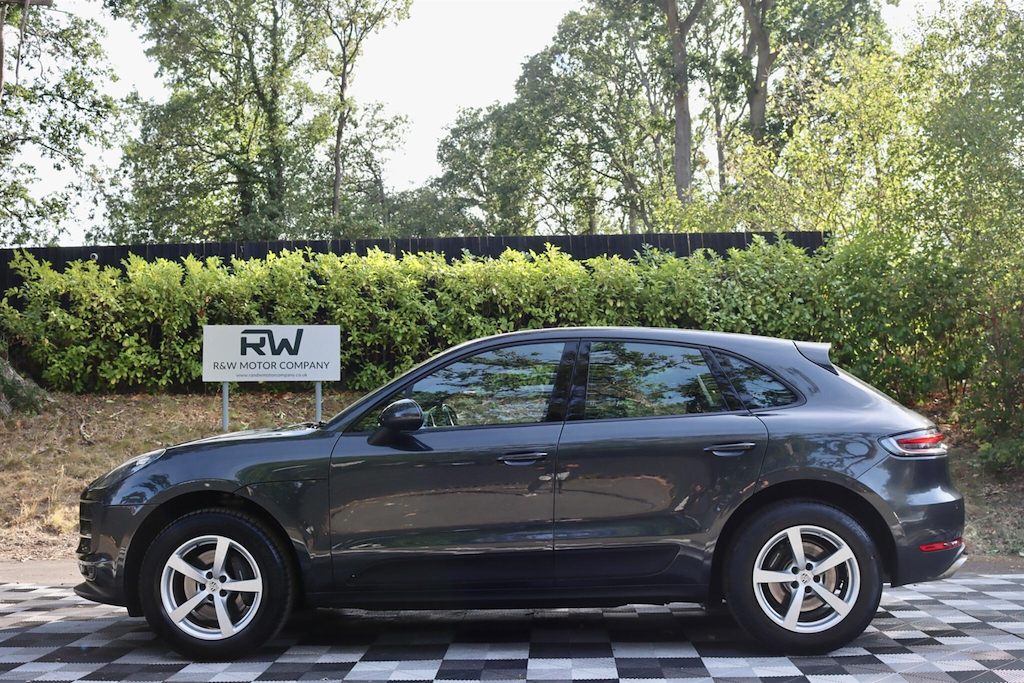 Porsche Macan 2.0T Pdk 4Wd Euro 6 Ss RX20XXC Grey