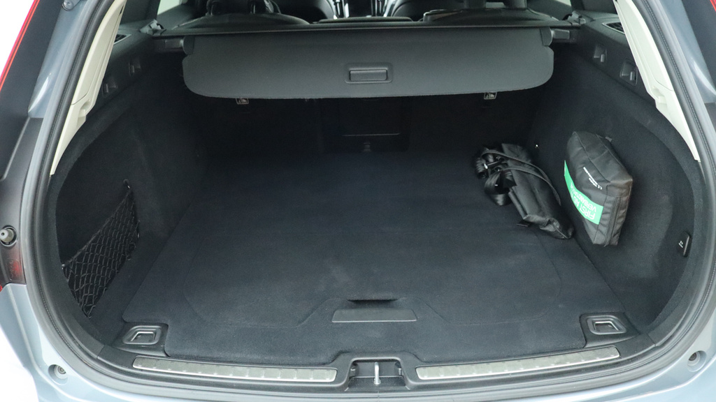 Volvo V60 Plus Blue #13