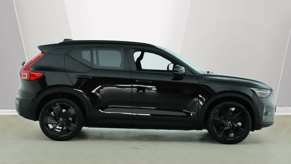 Volvo EX40 Twin Motor Performance Ultra Black Edition Sunroo #3