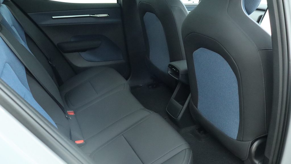 Volvo EX30 Twin Motor Performance Ultra Sunroof, Harmankard  #6