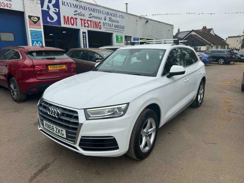 Audi Q5 2.0 Tdi 40 Sport KN68ZKG White #2