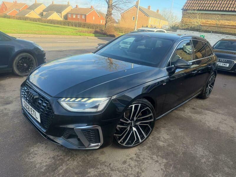 Audi A4 Avant 2.0 Tdi 35 S Black #4