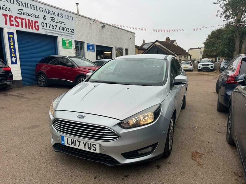 Ford Focus 1.5 Tdci Zetec Edition LM17YUS Silver