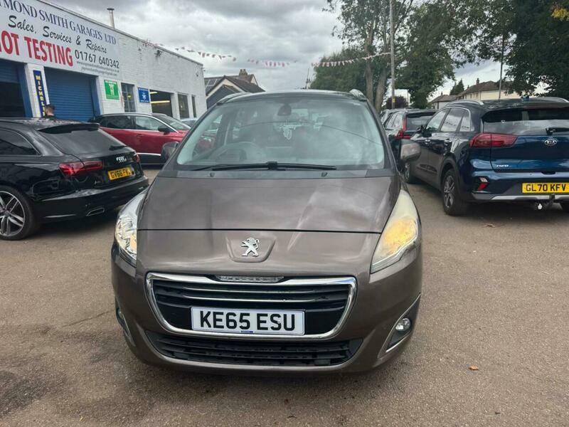 Peugeot 5008 Active Grey #3