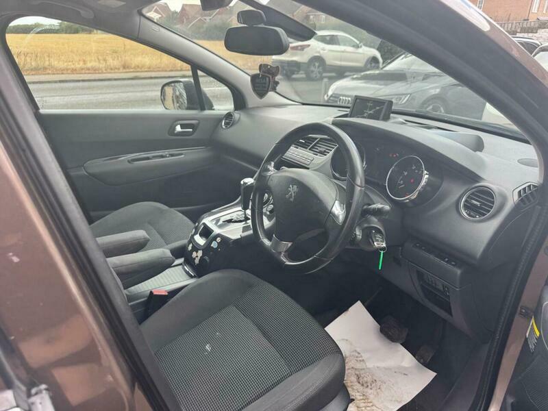 Peugeot 5008 Active Grey #11