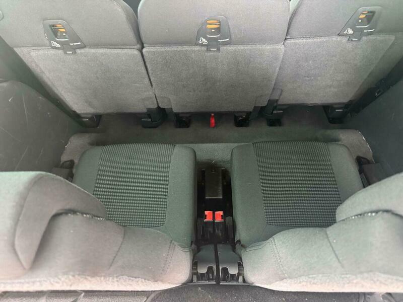 Peugeot 5008 Active Grey #14