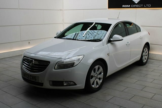 Vauxhall Insignia Hatchback MT12CVS White #3