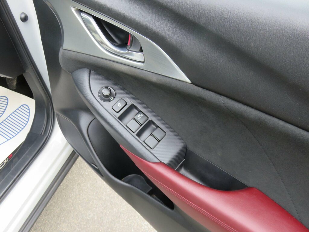 Mazda CX-3 Hatchback Red #34