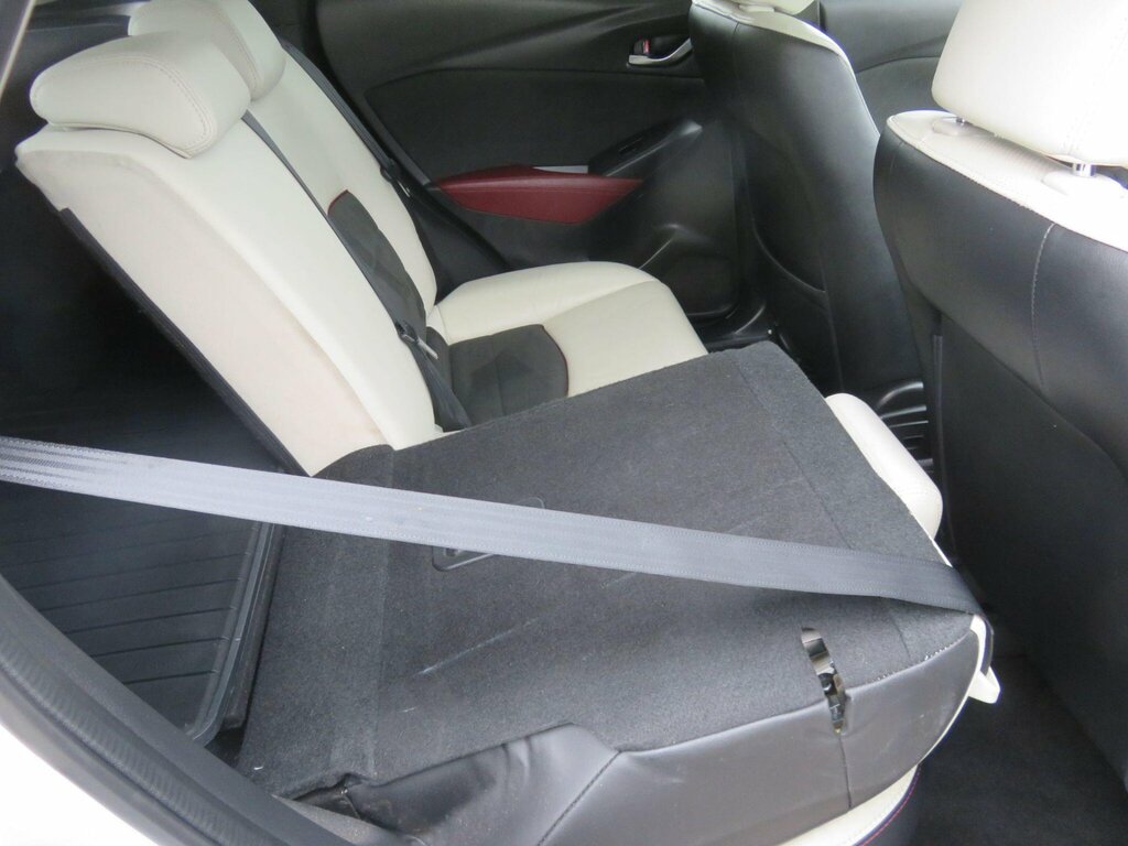 Mazda CX-3 Hatchback Red #40