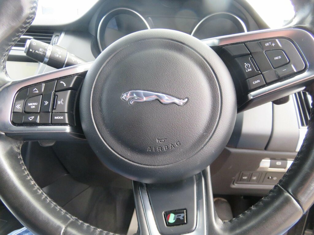Jaguar E-Pace 2.0 R-dynamic Hse 178 Bhp Blue #24