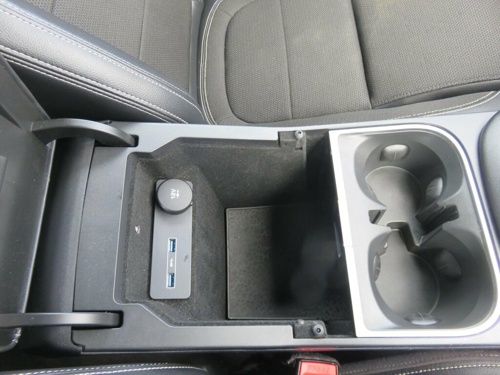 Jaguar E-Pace 2.0 R-dynamic Hse 178 Bhp Blue #35