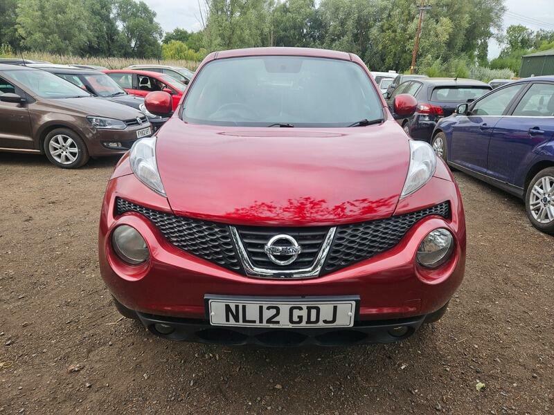 Nissan Juke Acenta Premium Red #2