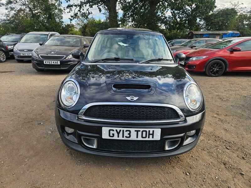 Mini Hatch 1.6 Cooper S Euro 5 Ss GY13TOH Black #2