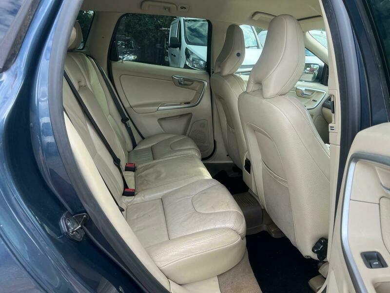 Volvo XC60  Silver #7