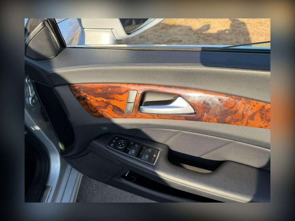 Mercedes-Benz CLS 3L Null Silver #17