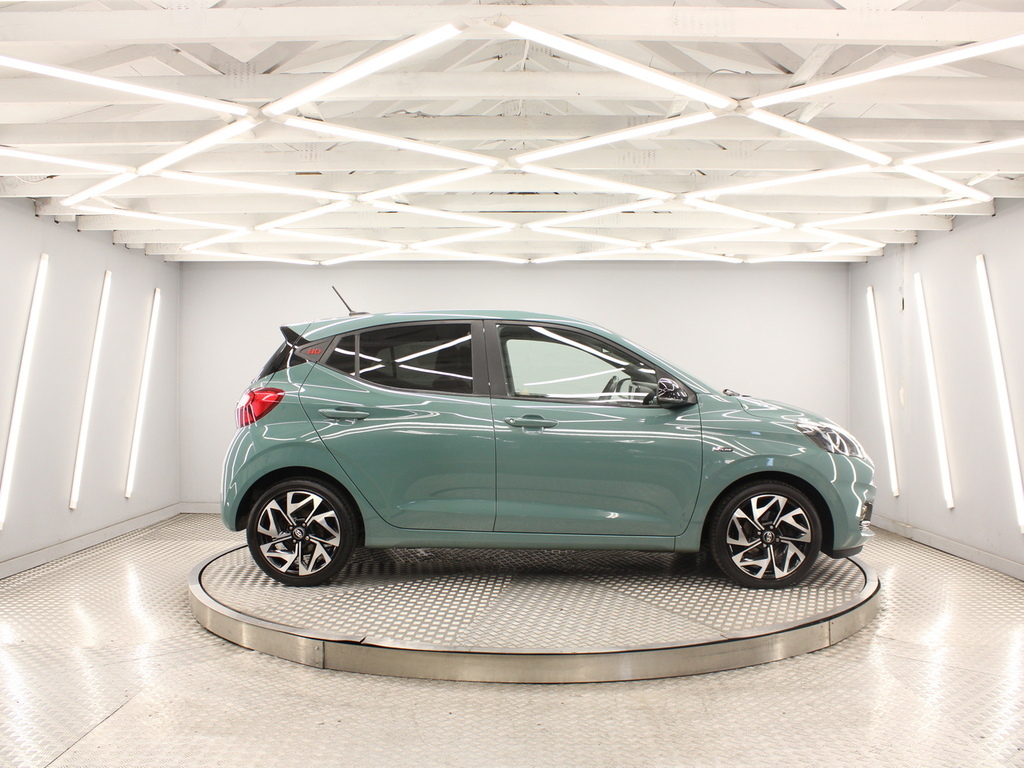 Hyundai I10 Hatchback Green