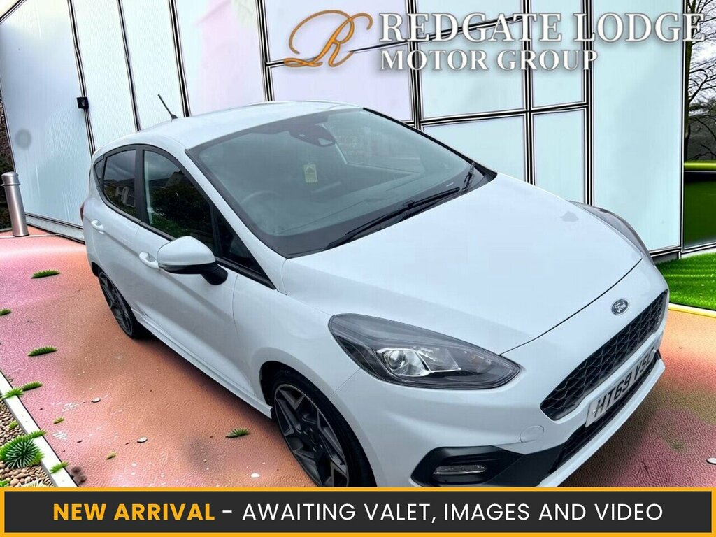 Ford Fiesta Hatchback HT69VSC White