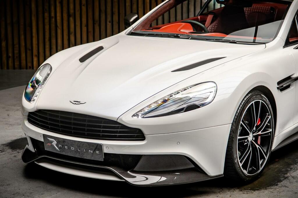 Aston Martin Vanquish Coupe Grey #15