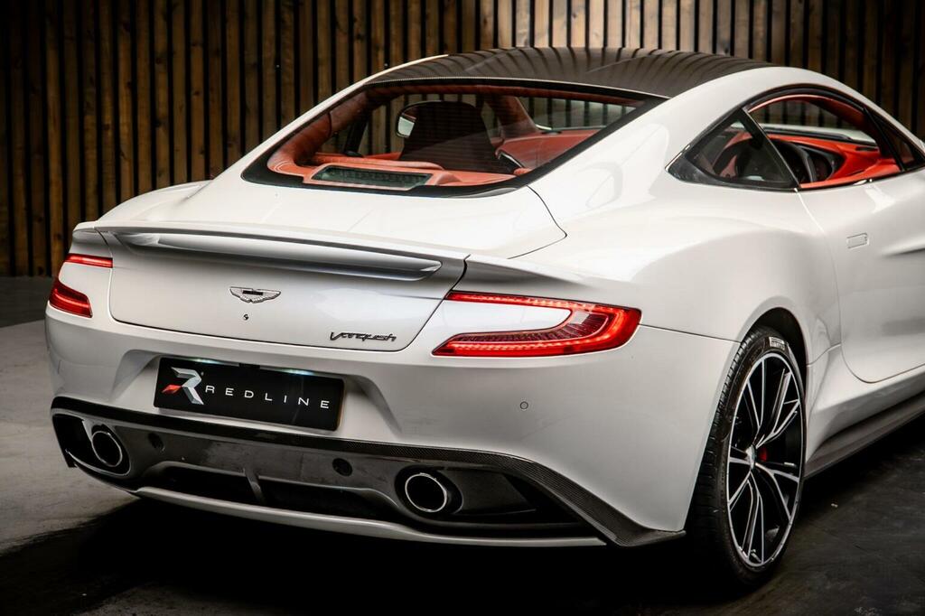 Aston Martin Vanquish Coupe Grey #22