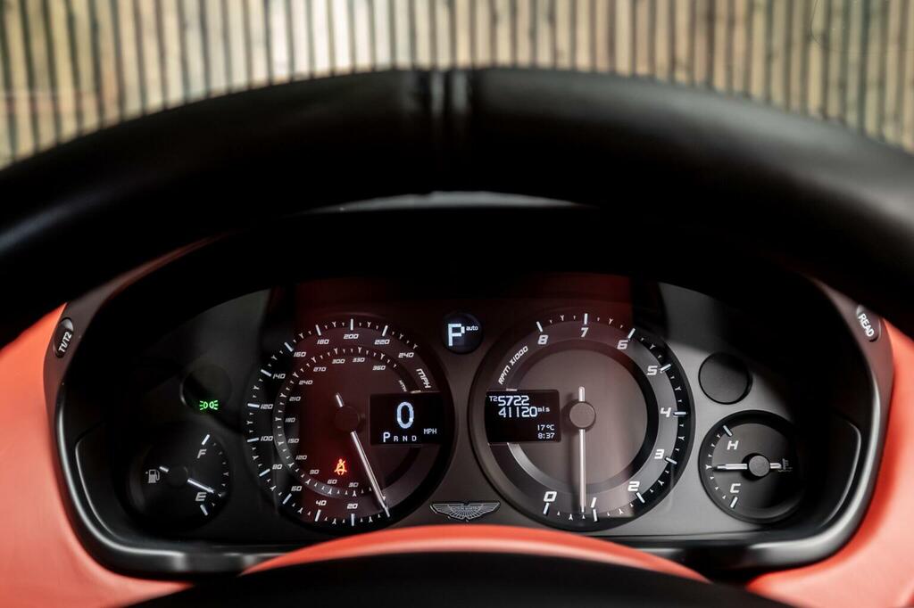 Aston Martin Vanquish Coupe Grey #35