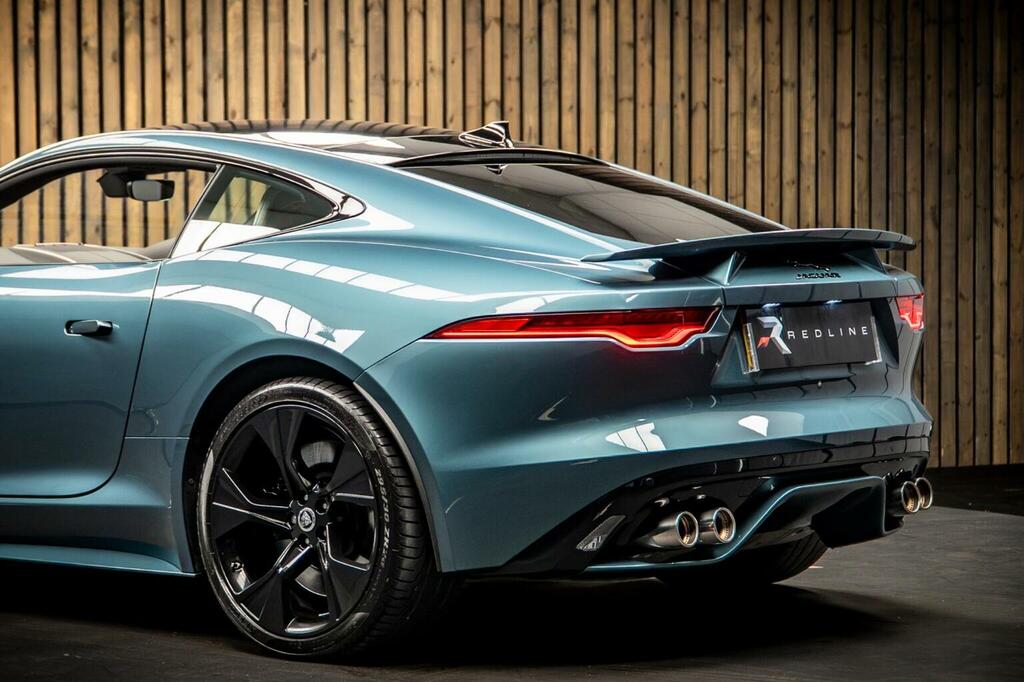 Jaguar F-Type Dynamic Plus Blue #17