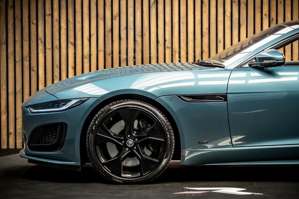 Jaguar F-Type Dynamic Plus Blue #8