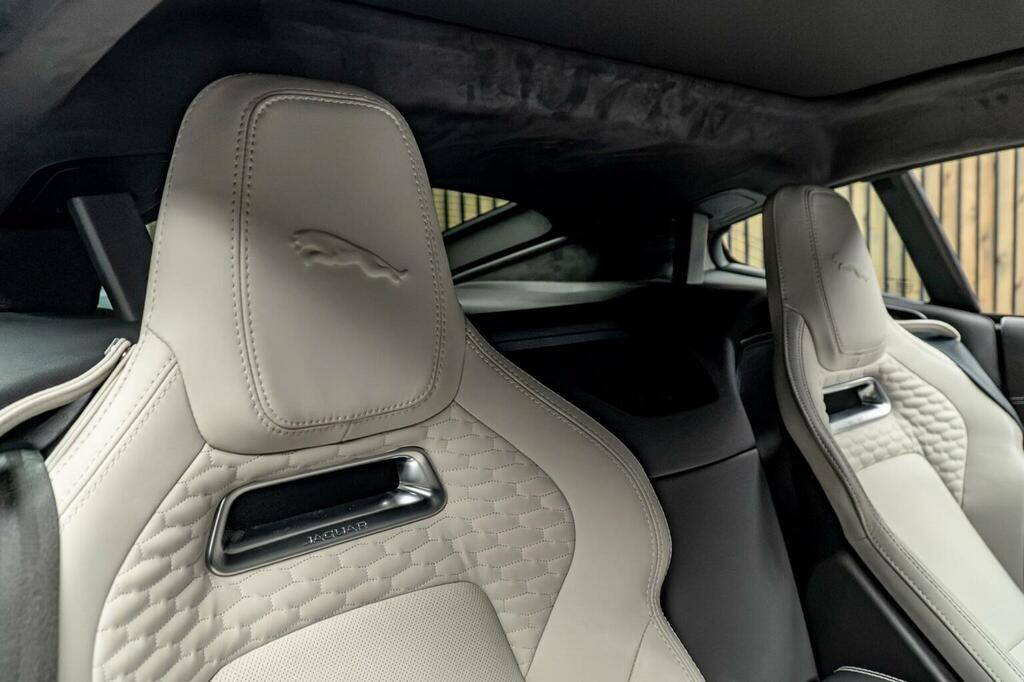 Jaguar F-Type Dynamic Plus Blue #38