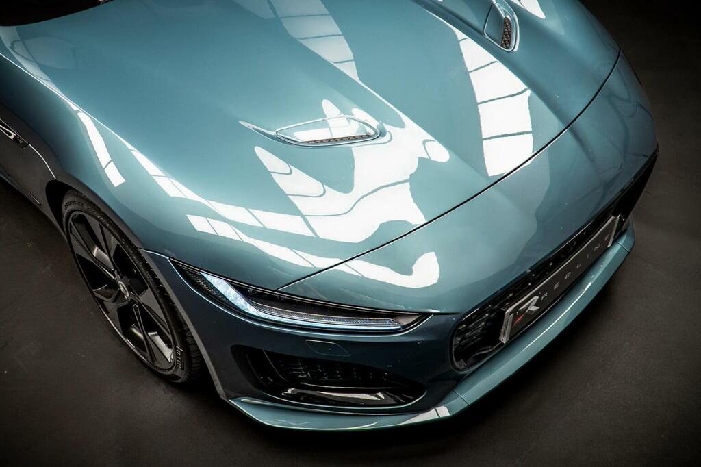 Jaguar F-Type Dynamic Plus Blue #10