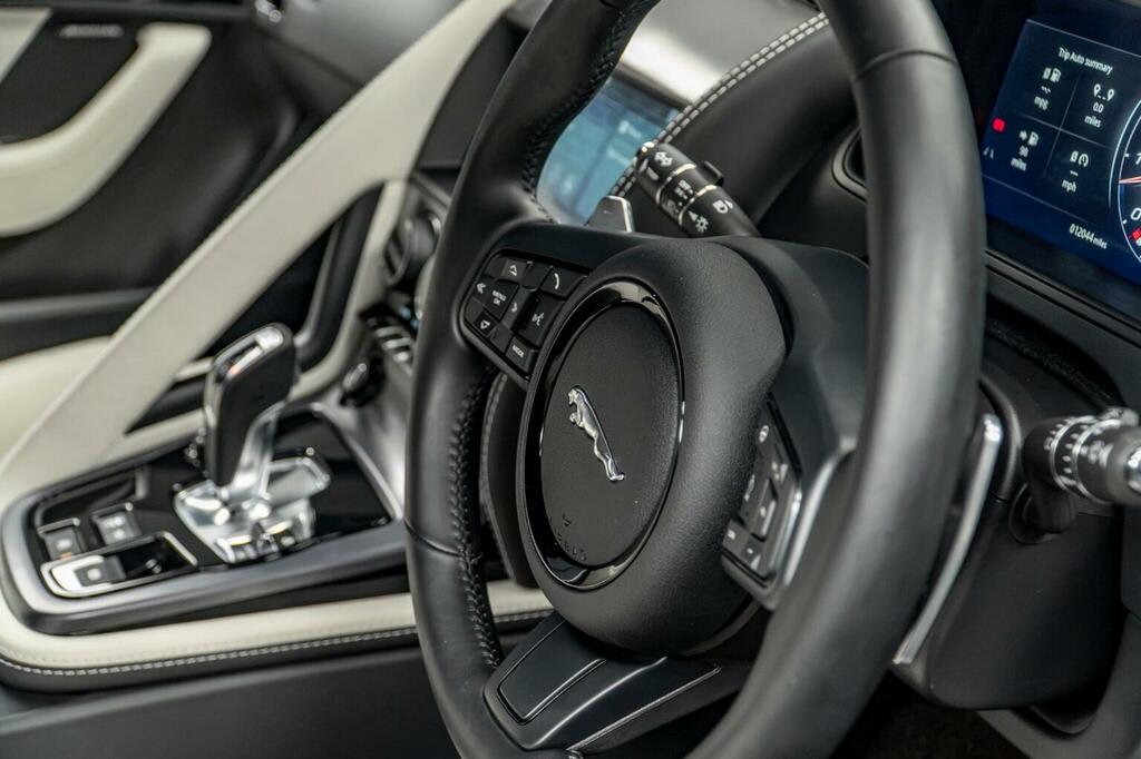 Jaguar F-Type Dynamic Plus Blue #37