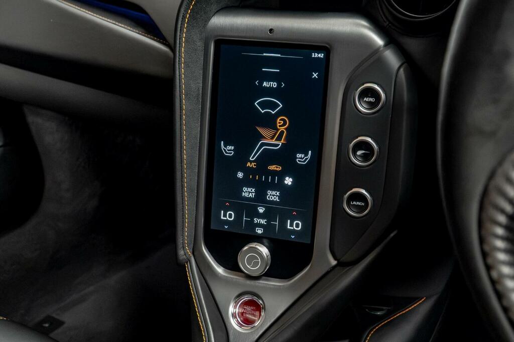 McLaren  V8 Ssg  #30