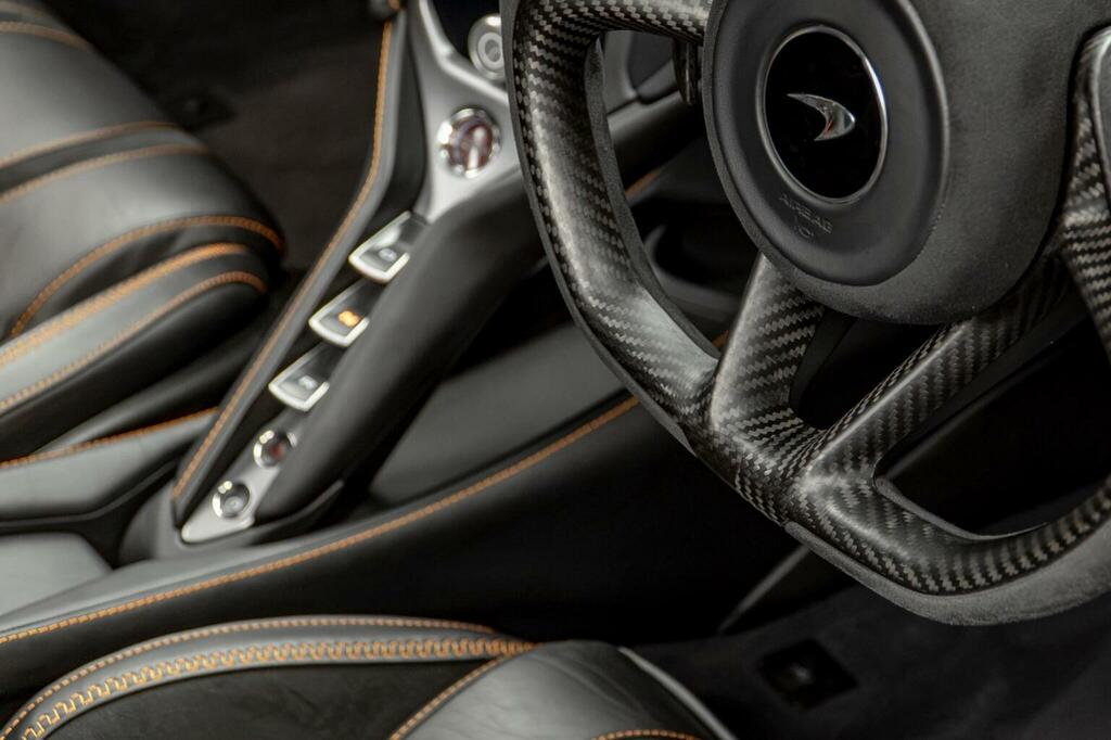 McLaren  V8 Ssg  #34