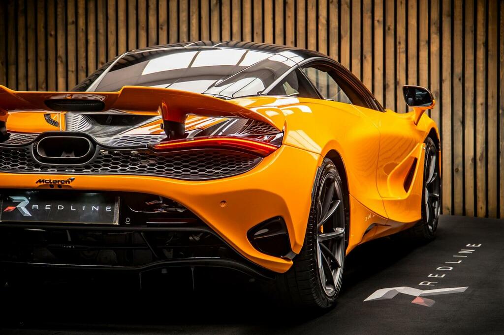 McLaren  V8 Ssg  #20