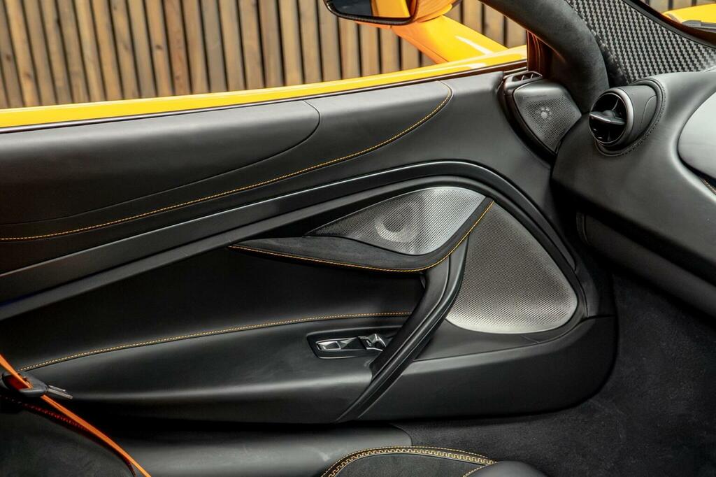 McLaren  V8 Ssg  #31