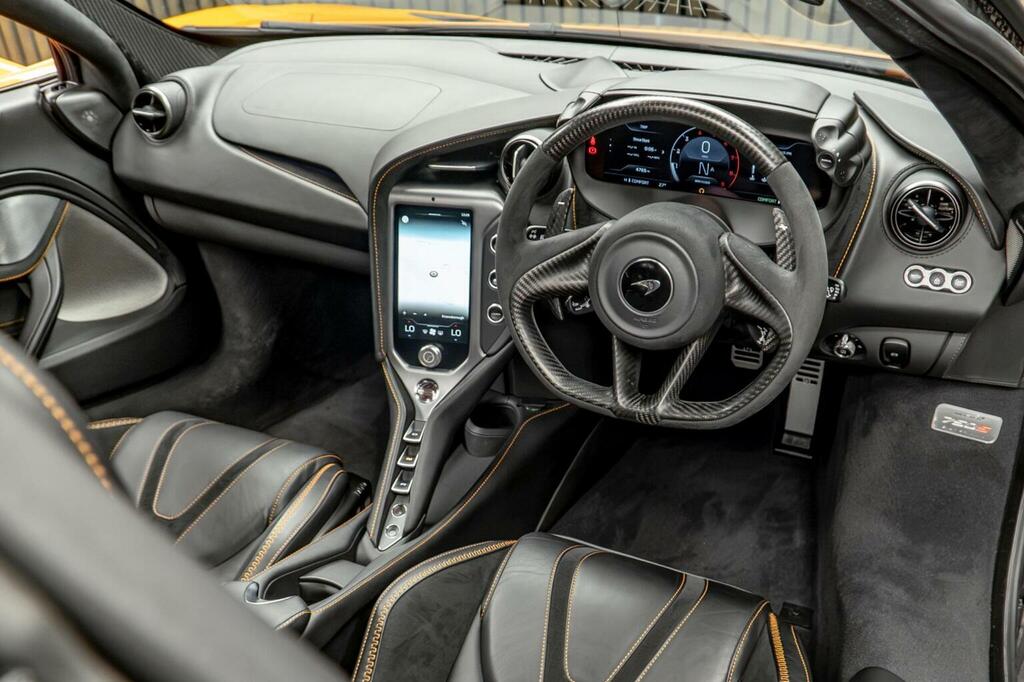 McLaren  V8 Ssg  #23