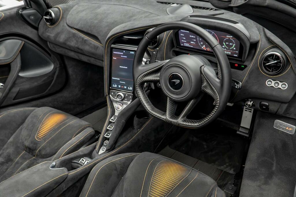 McLaren 765LT Spider Spider Silver #25