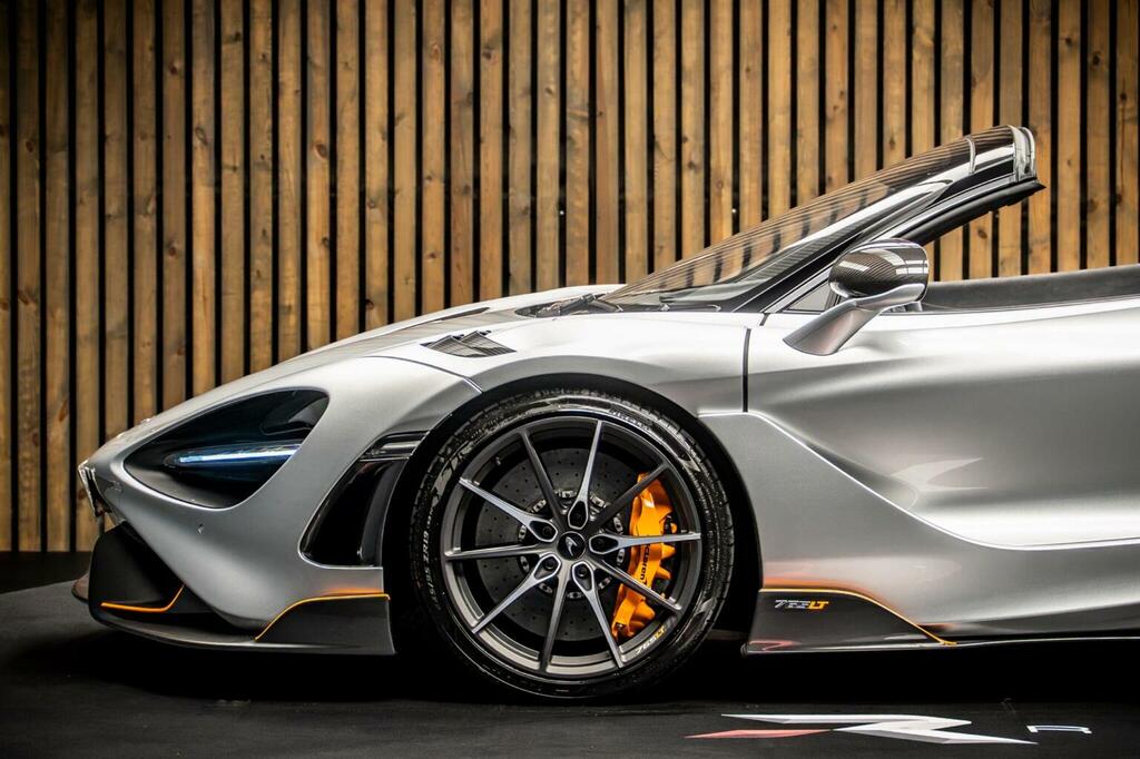 McLaren 765LT Spider Spider Silver #9