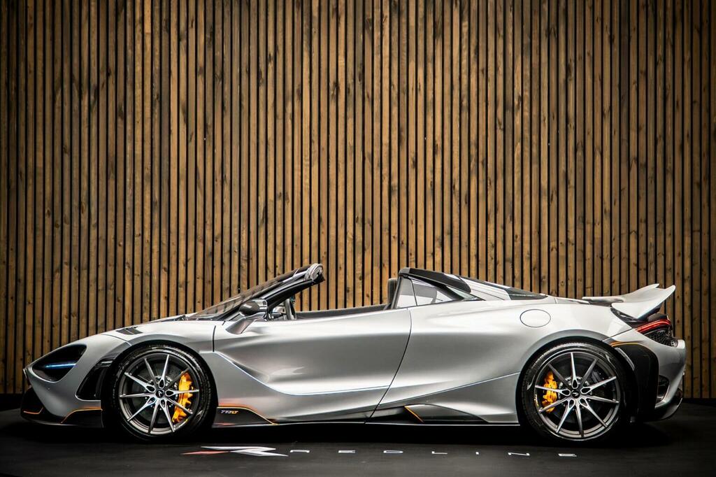 McLaren 765LT Spider Spider Silver #7