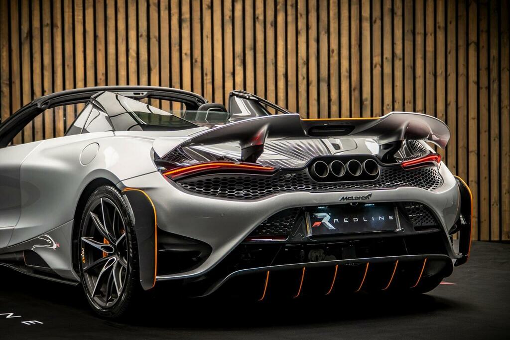 McLaren 765LT Spider Spider Silver #22