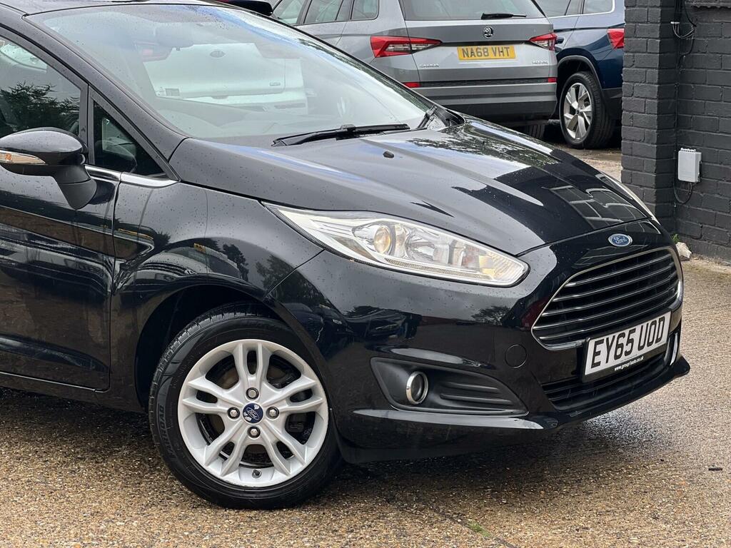 Ford Fiesta Zetec Black #6