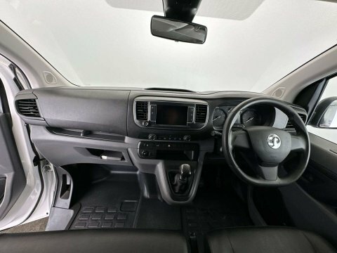 Vauxhall Vivaro 2021 21 1.5 White #5