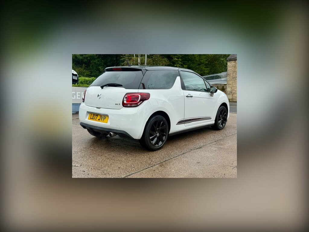 DS DS 3 1.2 Puretech Connected Chic Hatchback M White #3