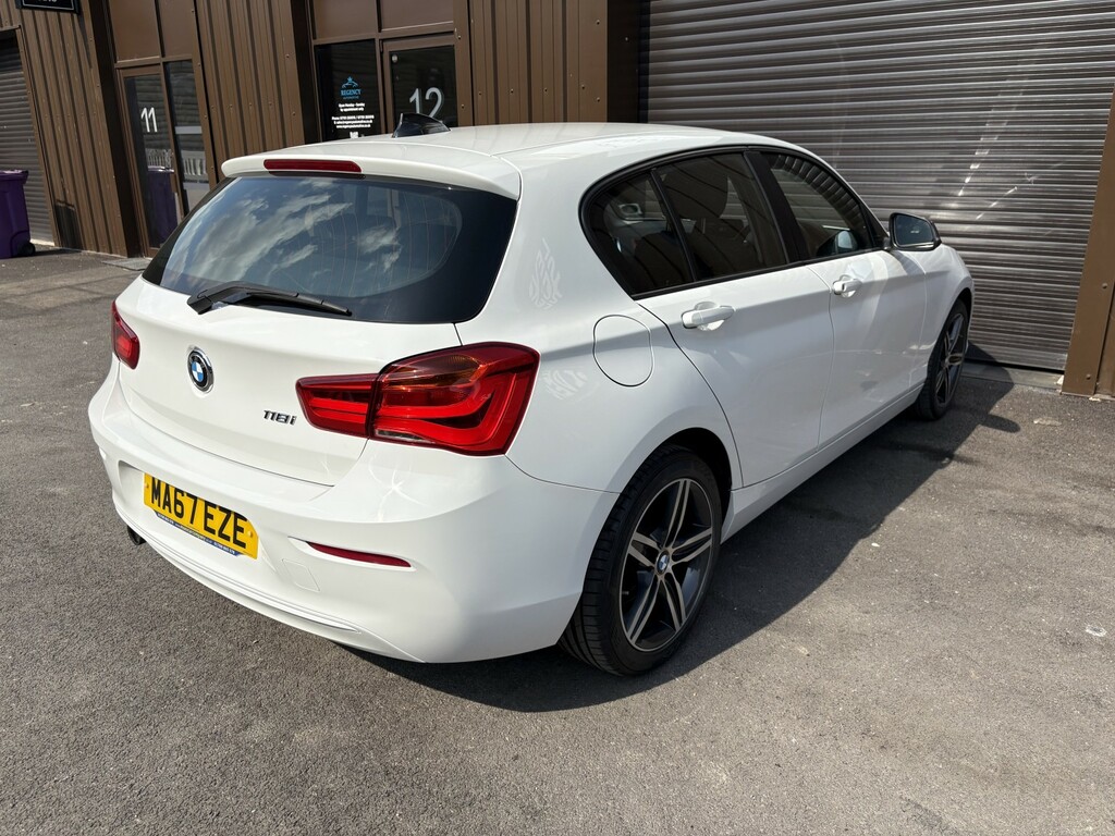 BMW 1 Series Hatchback 1.5 118I Sport 5-Door 201767 White #5