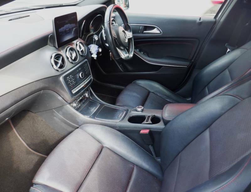 Mercedes-Benz GLA Class Gla 200D 4Matic Amg Premium Night Pk SC67EXD Grey #2